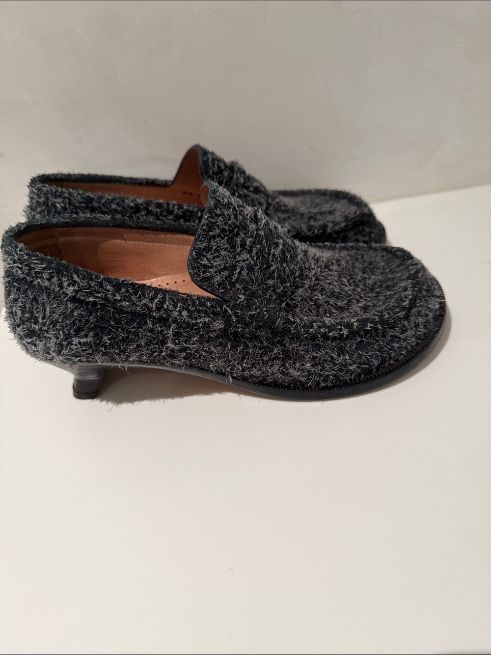 Loewe Gray Fuzzy Leather-Lined Kitten Heel Loafers